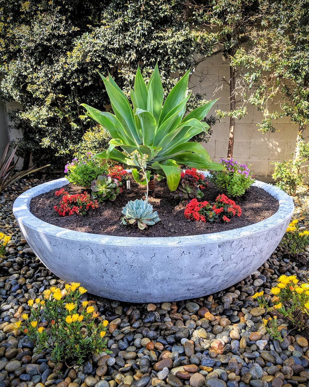 The Outdoor Plus Wood Grain Concrete, 27", Ebony, Sedona, Concrete, Wood Finish, Outdoor