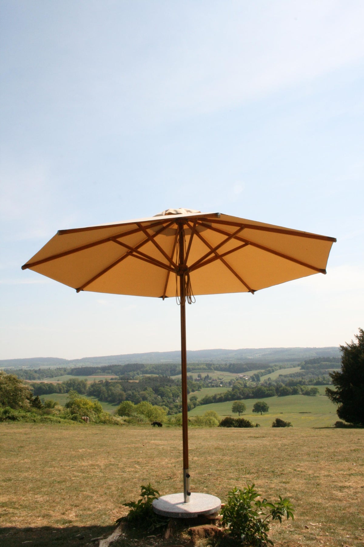 Bambrella Levane 10' Round - 1.5" Pole