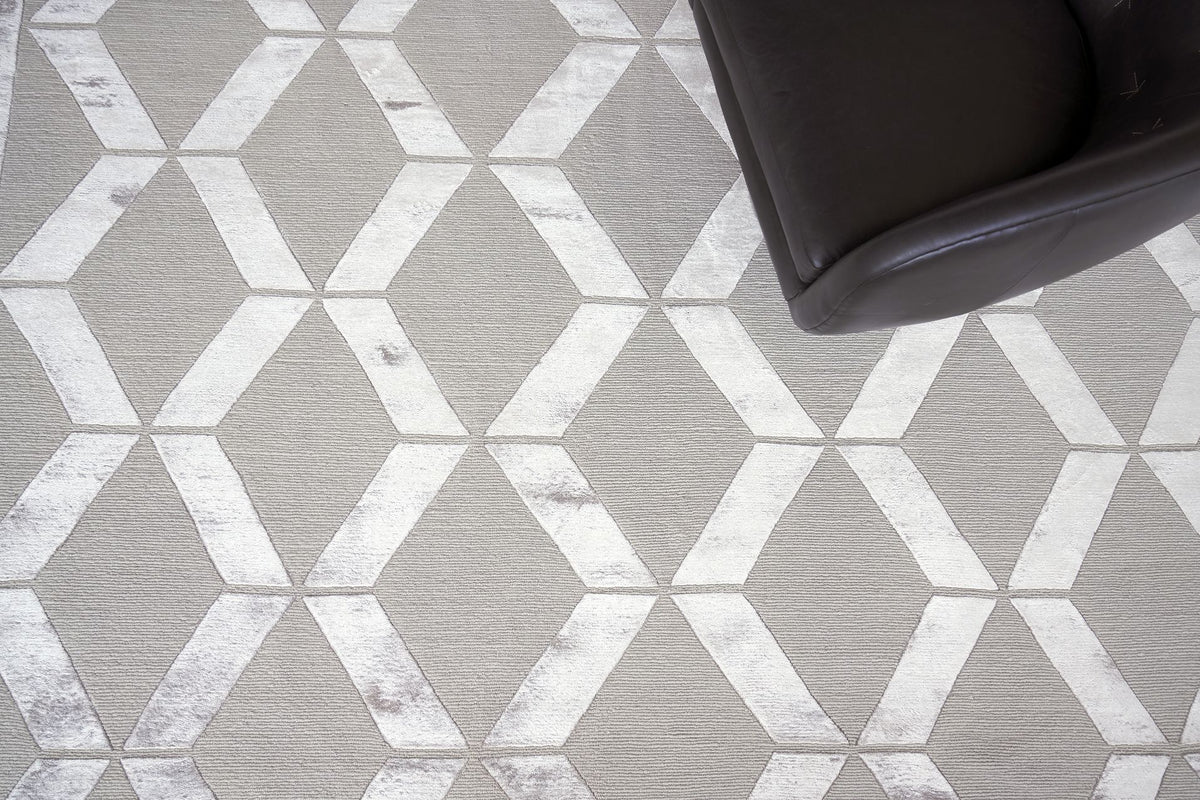 Exquisite Rugs Metro Velvet Handmade Hand-Knotted New Zealand Wool and Viscose Area Rug