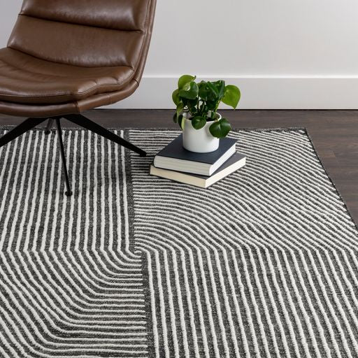 Sunpan Serene Hand-Woven Rug - Black/White 5' X 8' / 8' X 10' / 9' X 12'