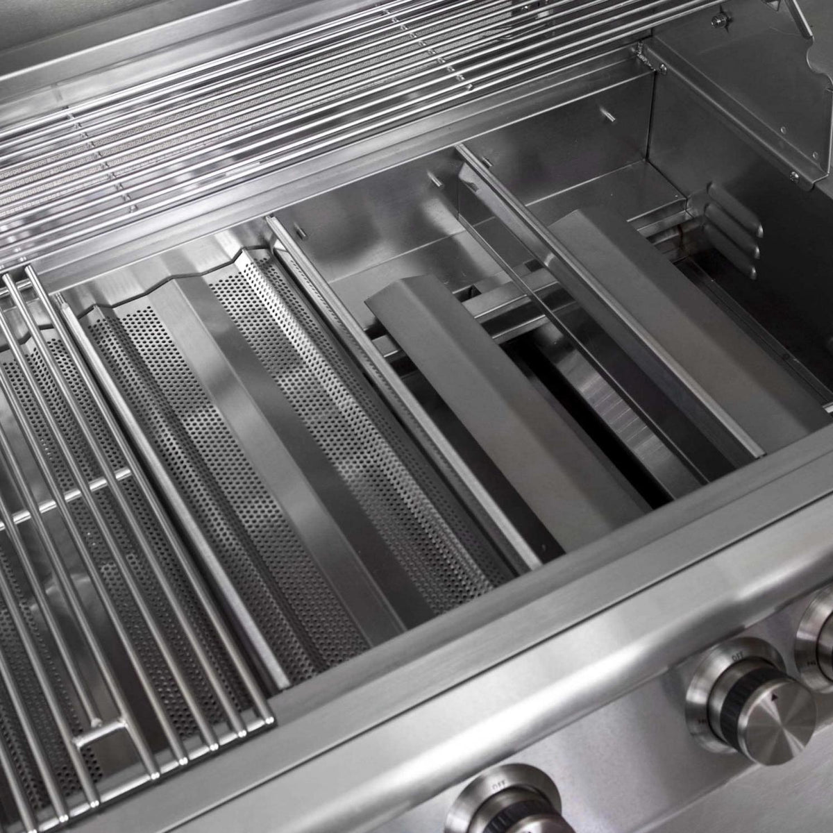 Blaze Grills 40-Inch 5-Burner LTE Gas Grill With Rear Burner And Built-in Lighting System