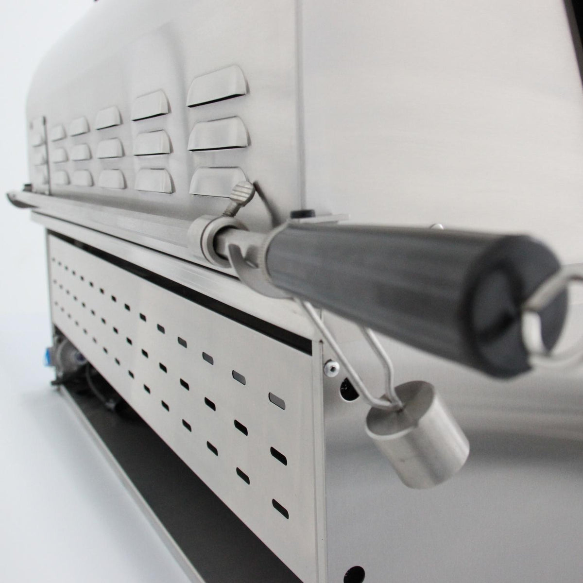 Blaze Grills Professional 44-Inch 4 Burner Built-In Gas Grill With Rear Infrared Burner