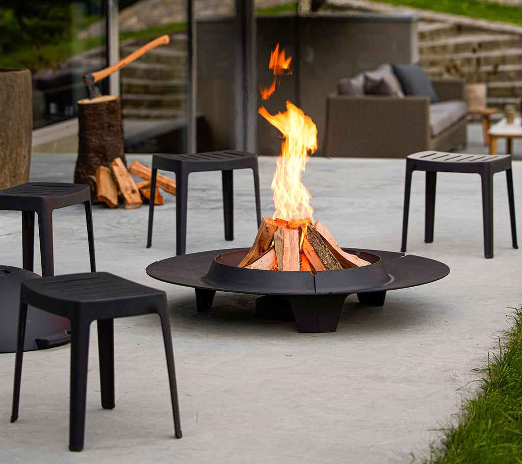 Cane-Line Cut Stool - Stackable