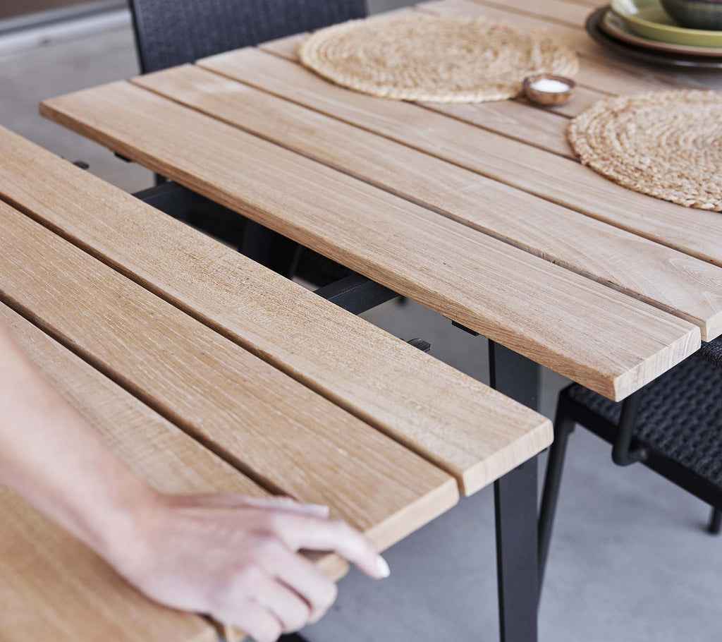 Cane-Line Copenhagen Dining Table with 32.67 Inches Extension