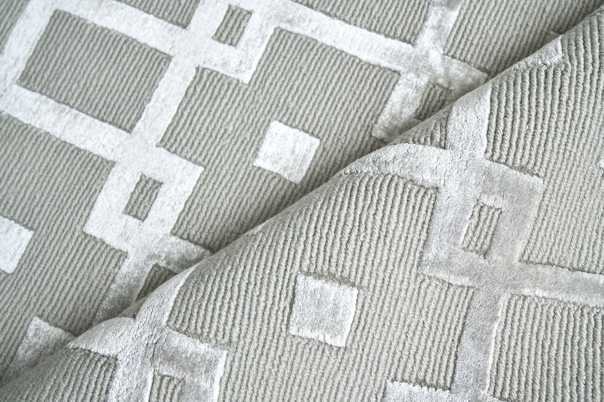 Exquisite Rugs Metro Velvet Handmade Hand-Knotted New Zealand Wool and Viscose  Area Rug