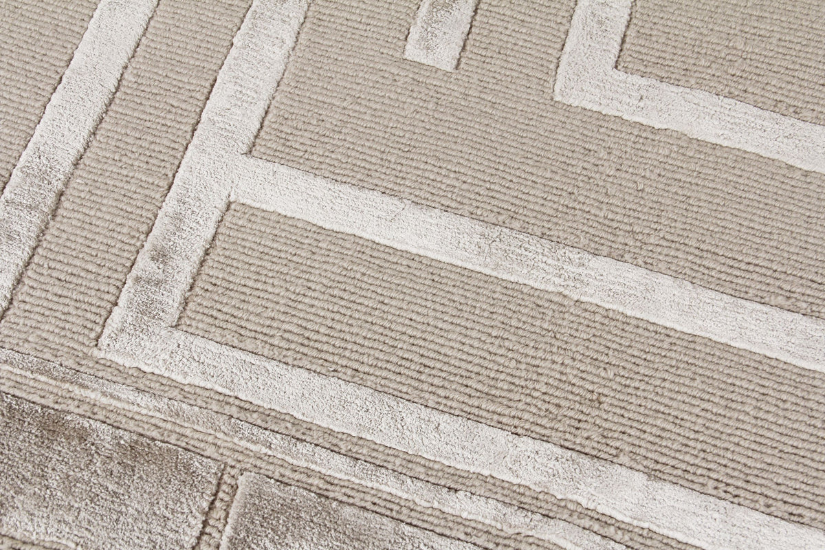Exquisite Rugs Metro Velvet Handmade Hand-Knotted New Zealand Wool and Viscose  Area Rug