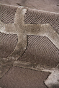 Exquisite Rugs Metro Velvet Handmade Hand-Knotted New Zealand Wool and Viscose  Area Rug