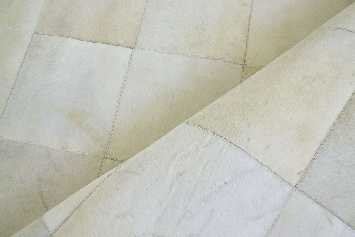 Exquisite Rugs Natural Hide Cowhide Silver Area Rug