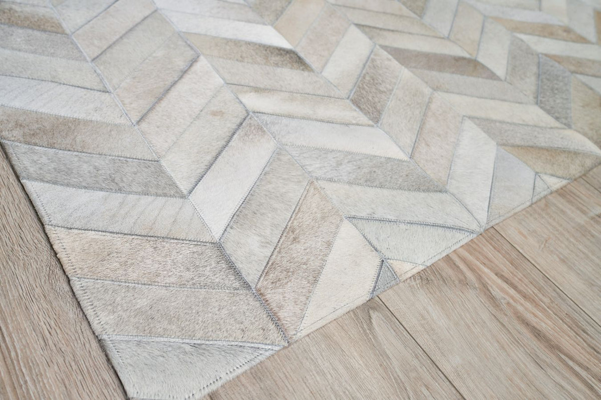 Exquisite Rugs Natural Hide Cowhide Silver Area Rug