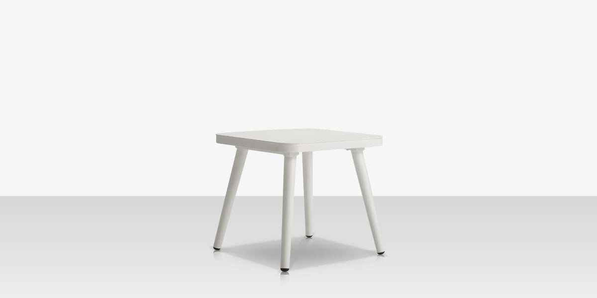 DecoScapes Aria 20" Square Aluminum Frame End Table